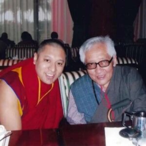 扎西的个人资料照片